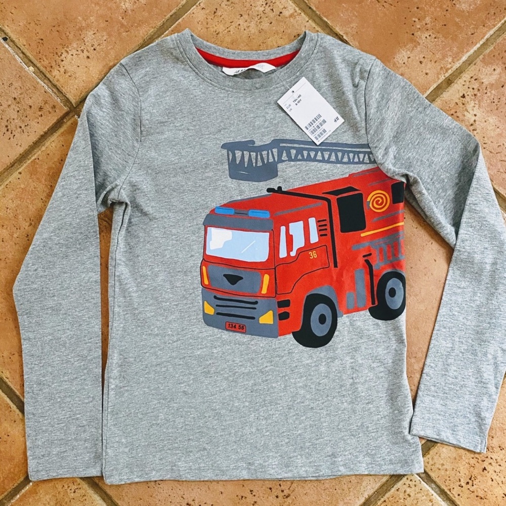 Fire truck long sleeve shirt, 8-10yrs.